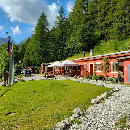 Rifugio Campo Base Hotell